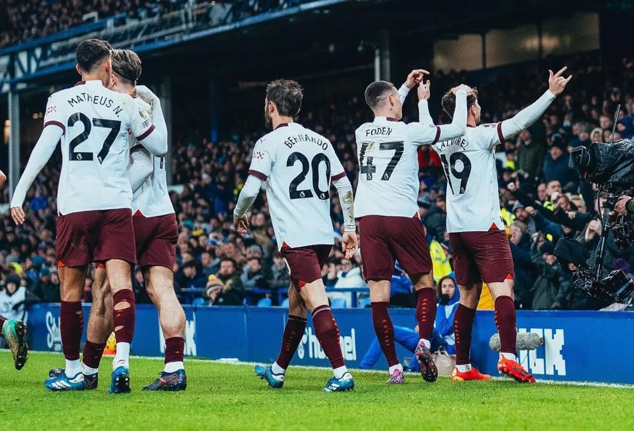 Sempat Tertinggal, Man City Pesta Gol di Kandang Everton 