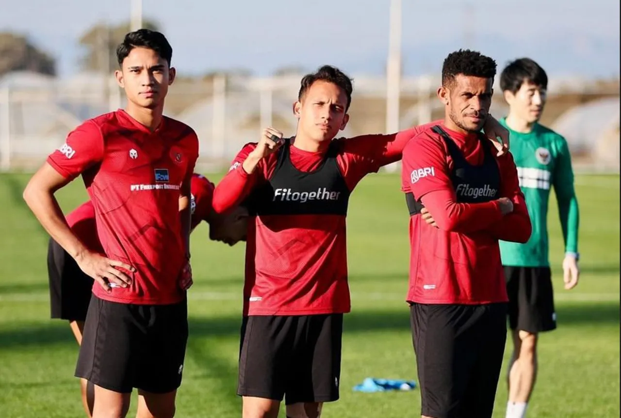 Marselino Ferdinan Pose Bareng Egy Maulana Vikri dan Ricky Kambuaya