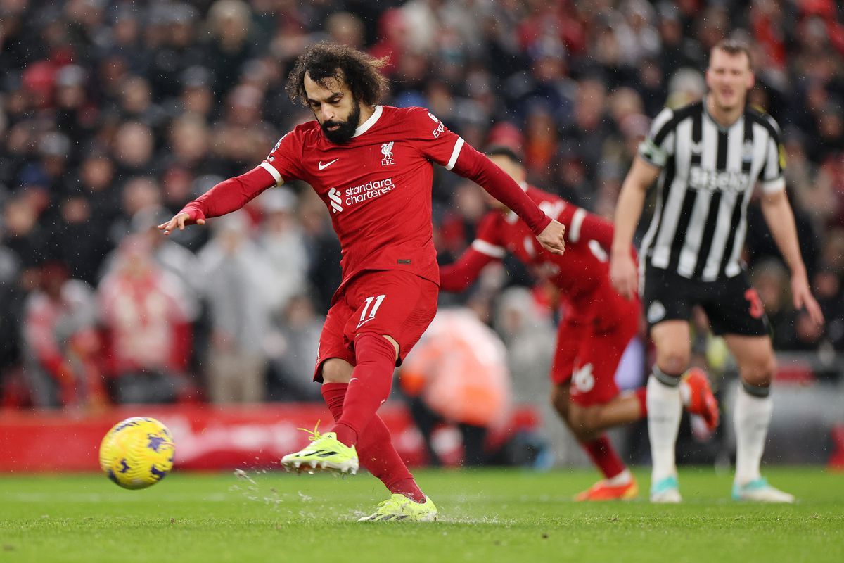 Liverpool Menundukkan Newcastle dengan Skor 4-2.