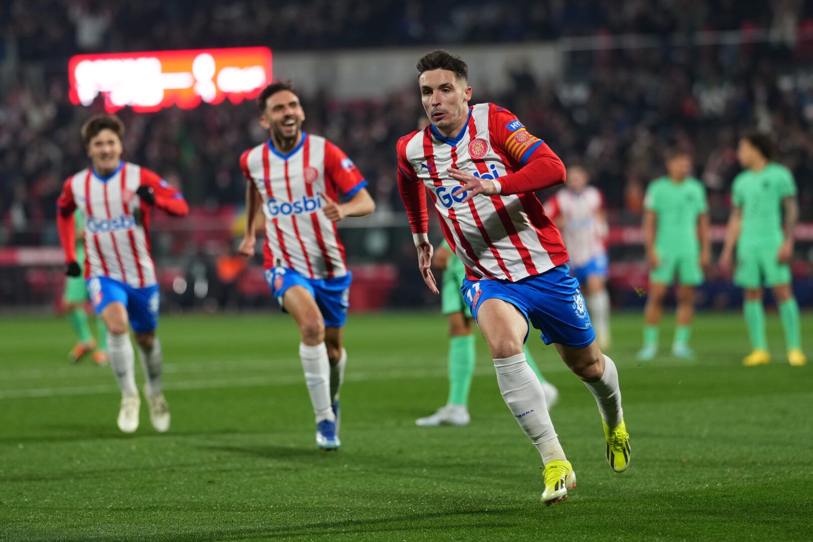 Girona Menang Dramatis 4-3 Lawan Atletico Madrid