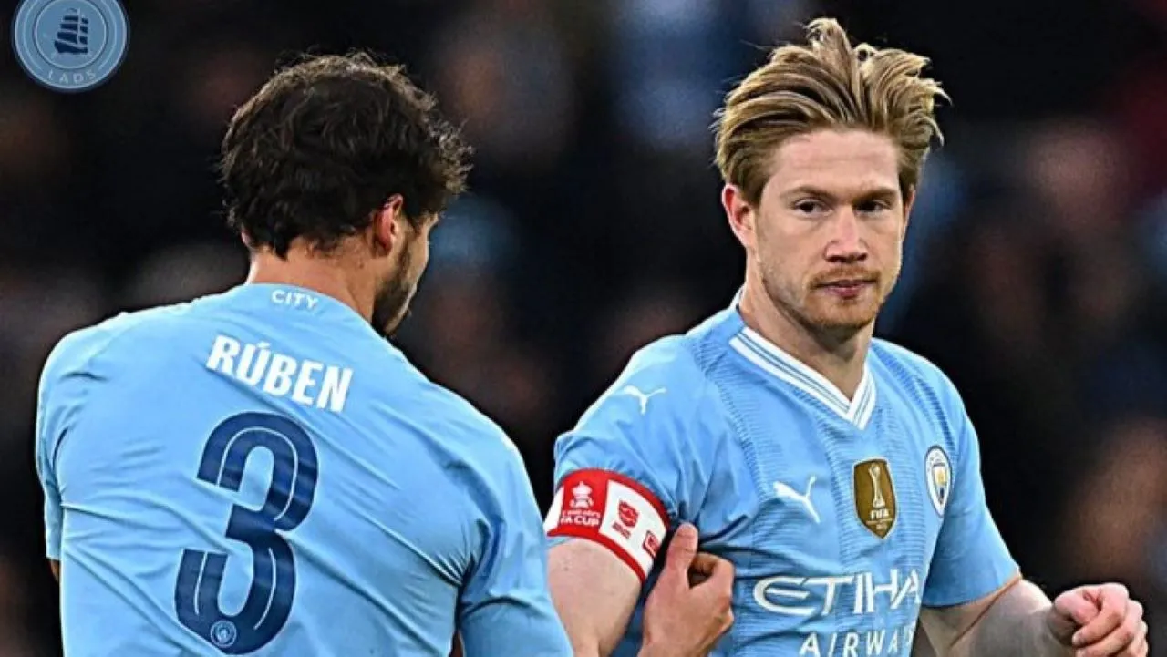 Kevin De Bruyne Dimainkan Saat ManCity Bantai Huddersfield