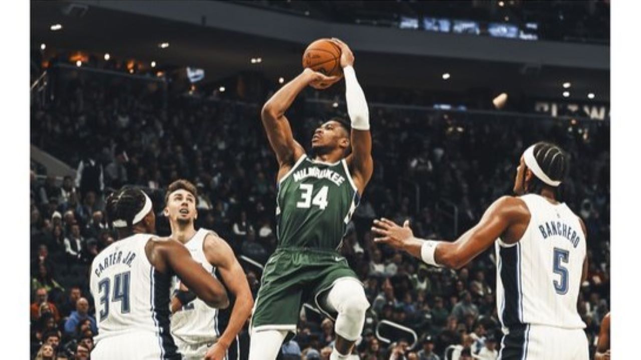 Pertandingan Milwakuee Bucks di NBA/Twitter Milwaukee Bucks