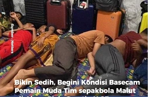 Kondisi pemain Maluku Utara yang tidur beralaskan tikar selama mengikuti Piala Surati U-13/tangkapan layar IG Status Ternate.