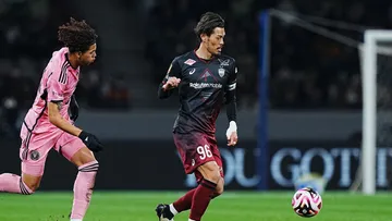 Bikin Ngilu Kaki Sergio Busquet Diinjak Pemain Vissel Kobe