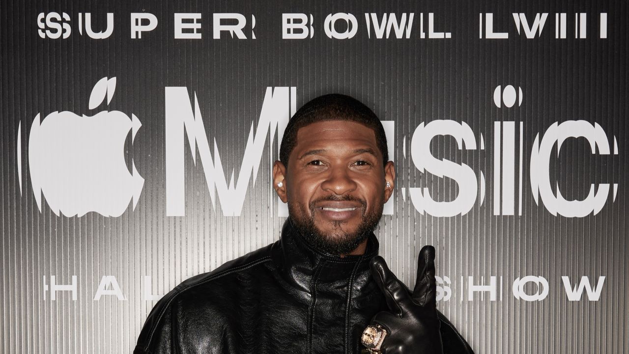 Penyanyi RnB Ternama, Usher/Twitter Apple Music