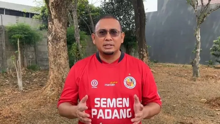 Andre Rosiade, Semen Padang.jpeg