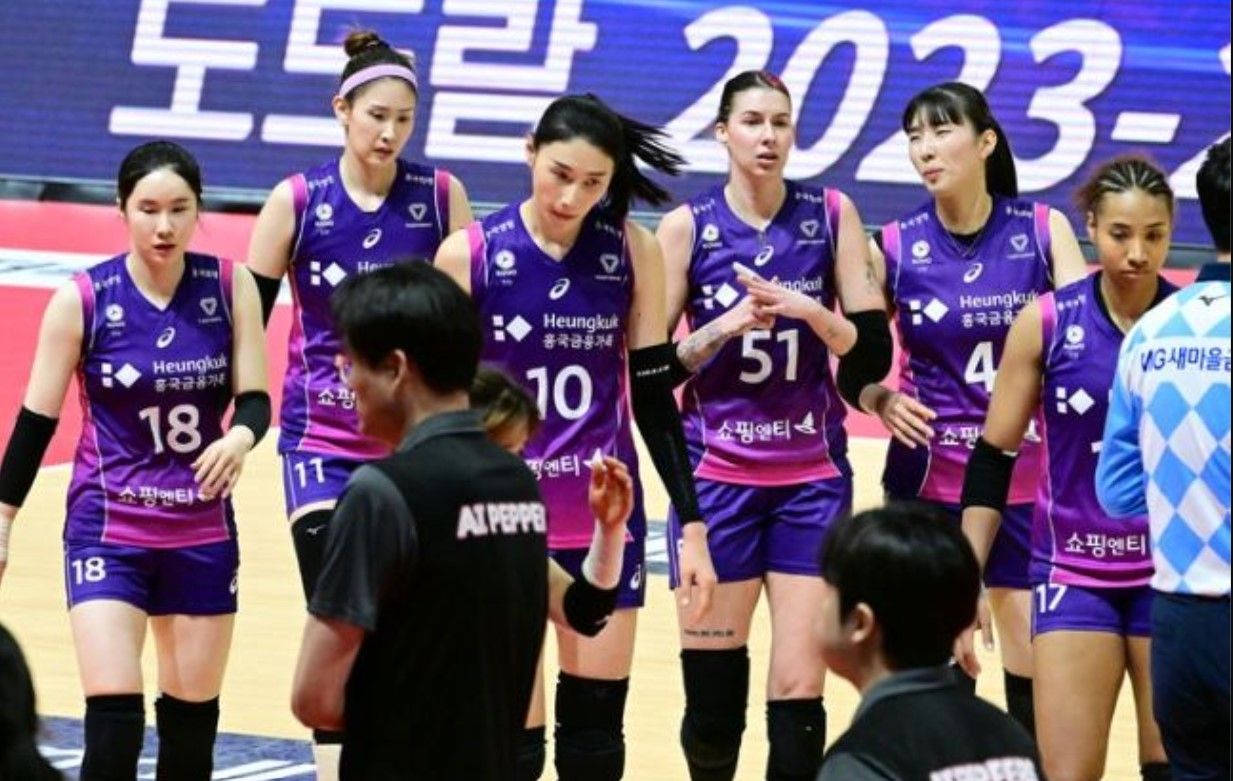 Pink Spiders kalah dari AI Peppers dalam lanjutan liga voli putri Korea Selatan atau V-League women 2023/2024, Jumat (8/3/2024).