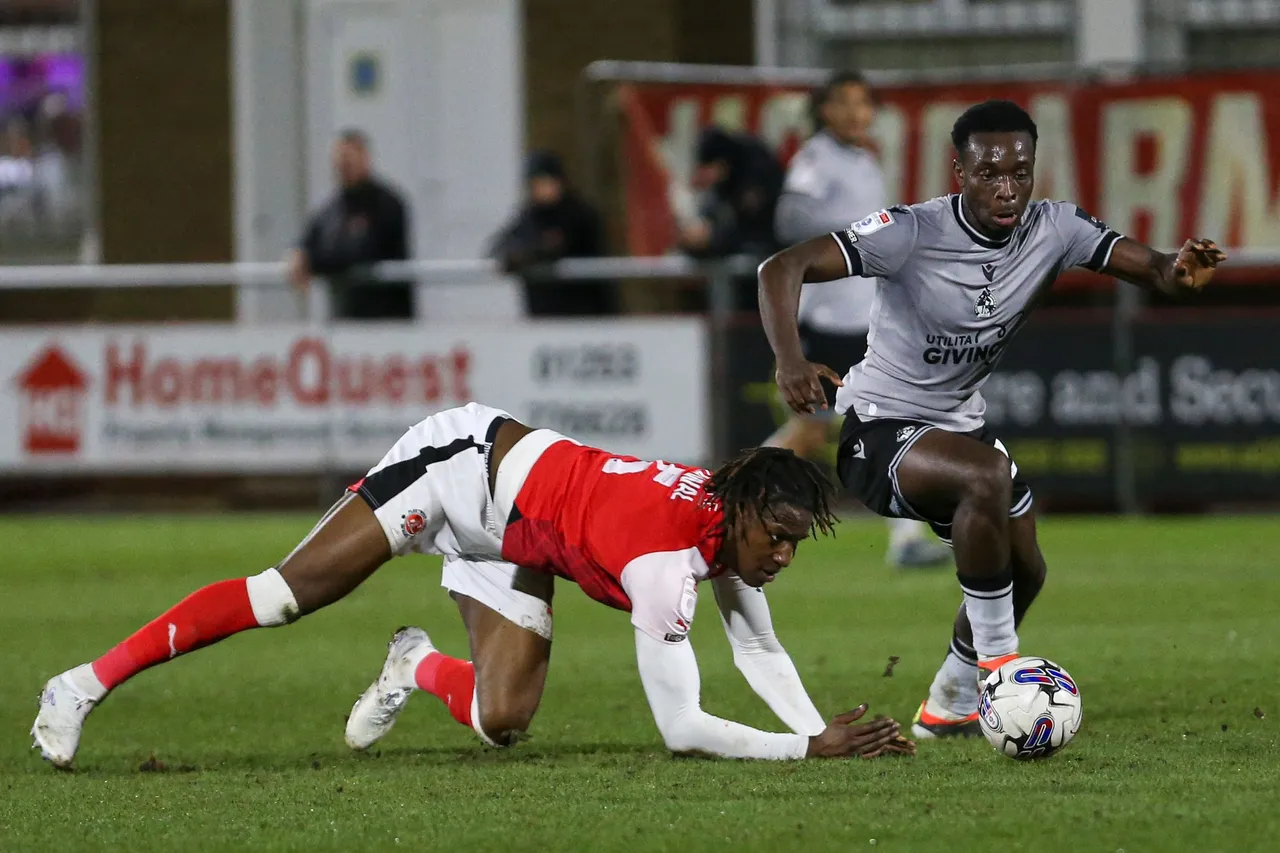 Hasil Fleetwood Town vs Bristol Rovers: Baggott Starter & Cleansheet