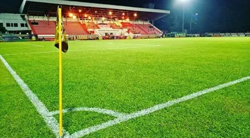 Lapangan Stadion PTIK Aneh dan Tak Sesuai Standar?