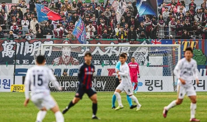 Suwon FC menelan kekalahan telak kala menjamu Gimcheon Sangmu di K League, Sabtu (30/3/2024)/foto: IG Suwon FC.