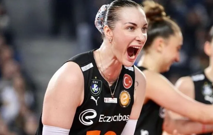 Irina Voronkova bermain untuk Eczacibasi di liga voli putri Turki atau Sultanlar Ligi/foto: IG Irina Voronkova.