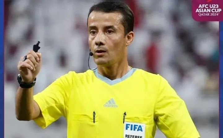 Nasrullo Kabirov, wasit yang memimpin pertandingan Timnas Indonesia U-23 2024 Qatar/foto: AFC.