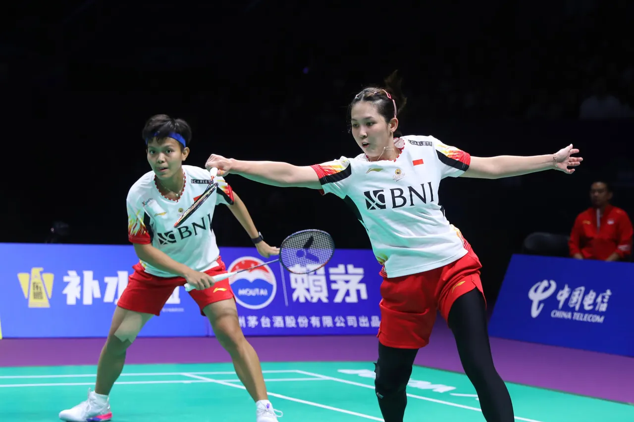 Siti Fadia Silva Ramadhanti/Ribka Sugiarto Kalah Lawan Chen Qing Chen/Jia Yi Fan