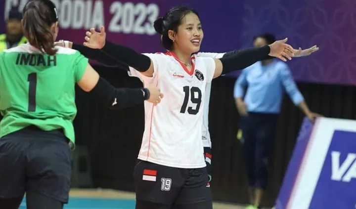 Tisya Amallya Putri, setter nomor 19 yang bermain untuk Jakarta Elektrik PLN di Proliga 2024/foto: IG Tisya Amallya Putri.