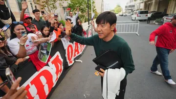 Fans timnas Indonesia kian mengaumi sosok Shin Tae-yong pasca dirilisnya siniar Sport77 dengan bintang tamu Ernando Ari tempo hari.
