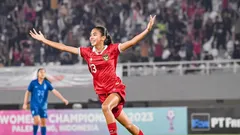 Claudia Scheunemann, Timnas Indonesia U-17 Putri - Aksi Claudia Scheunemann di Piala Asia U-17 Wanita 2024 bersama timnas Indonesia U-17 putri menjaring banyak perhatian.