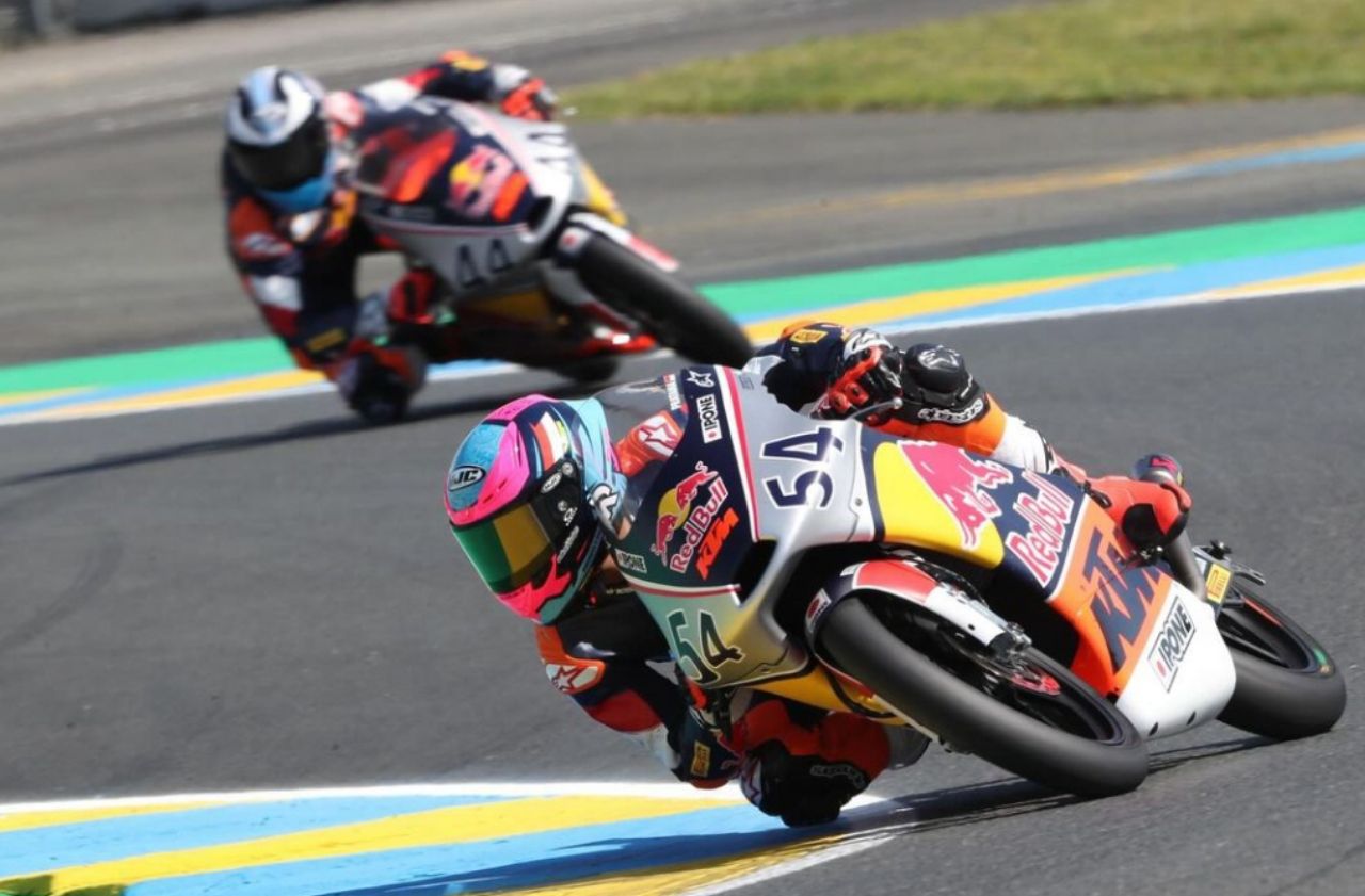 Veda Ega Pratama Finis di Posisi Enam Red Bull Rookies Cup 2024 Race 2