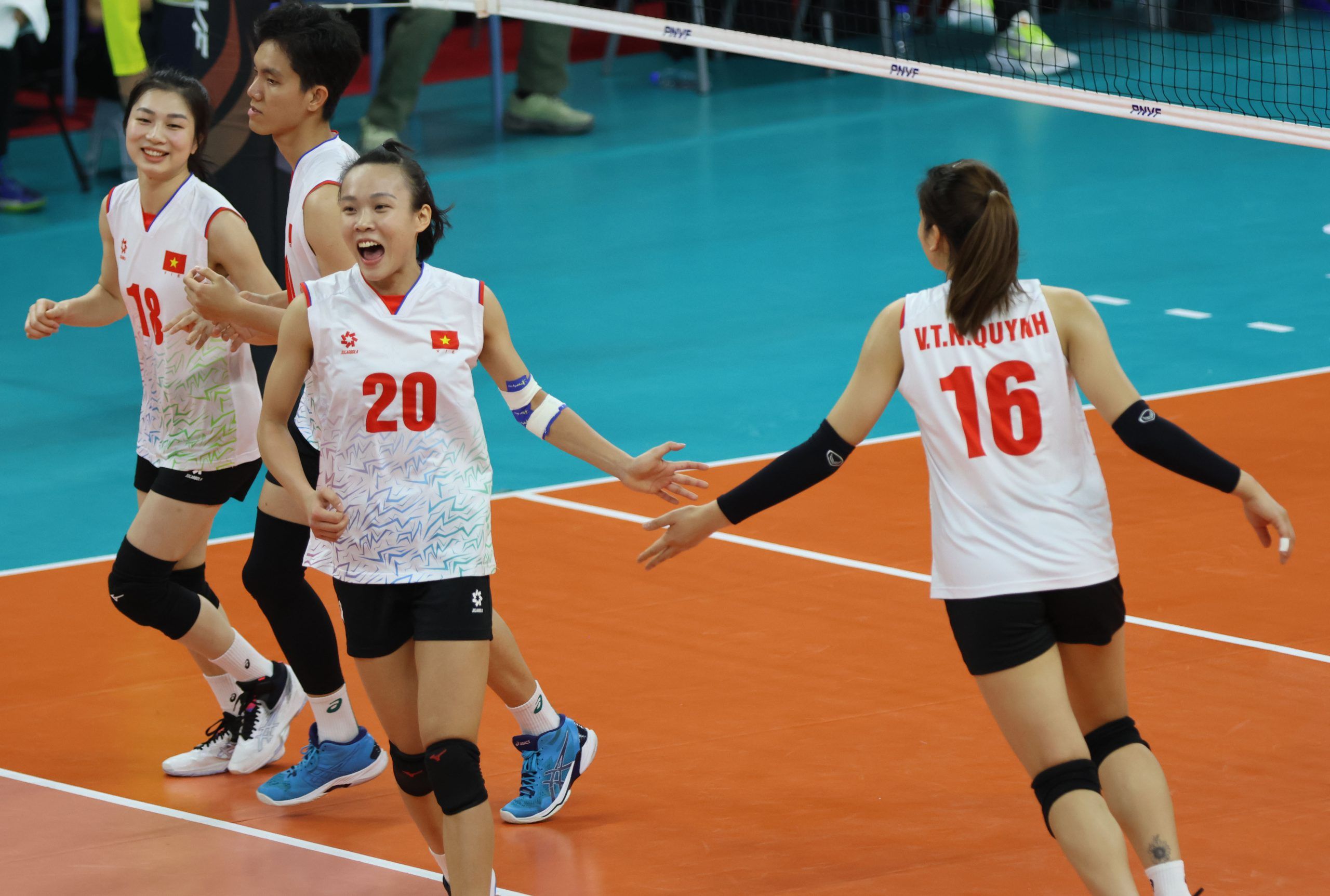 Timnas Voli Putri Vietnam di AVC Challenge Cup 2024