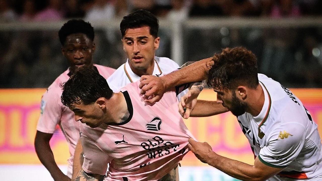 Palermo vs Venezia di Playoff Serie B/ X Palermo