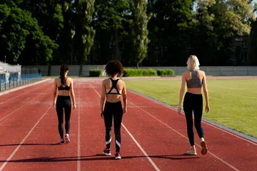 Lari atau Jalan Kaki, Mana yang Lebih Baik untuk Turunkan Berat Badan?