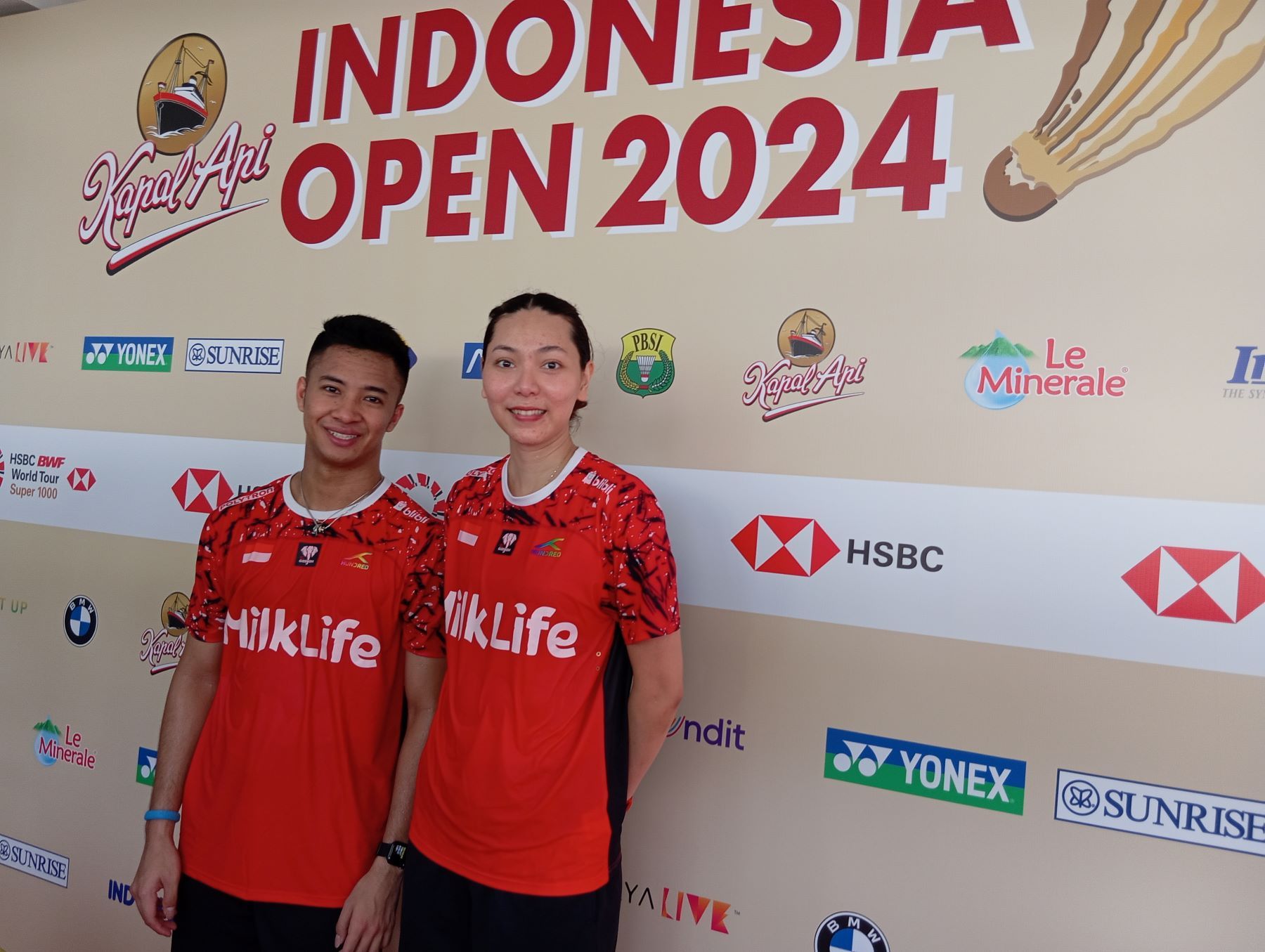 Dejan Ferdinansyah/Gloria Emanuelle Widjaja Melaju ke 16 Besar Indonesia Open 2024