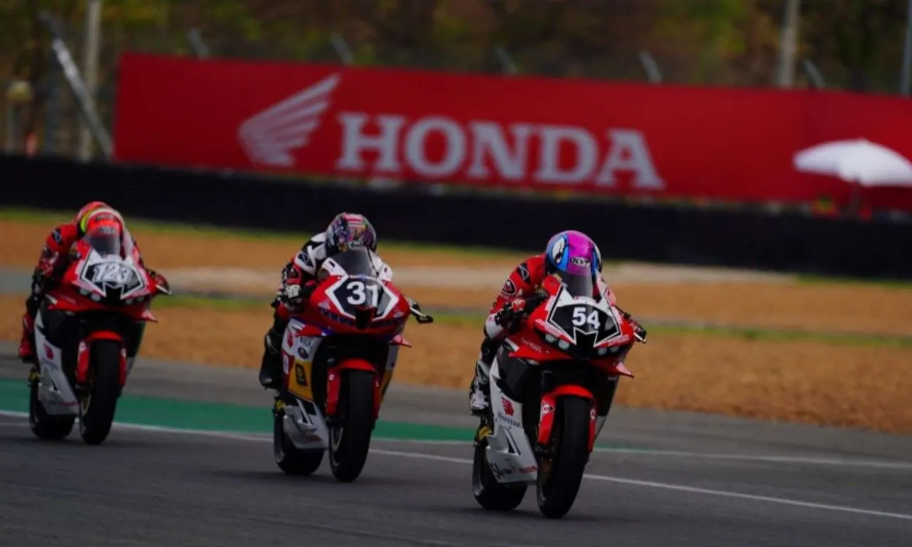 Link Live Streaming Race 1 Mandalika Racing Series, Ada Veda Ega