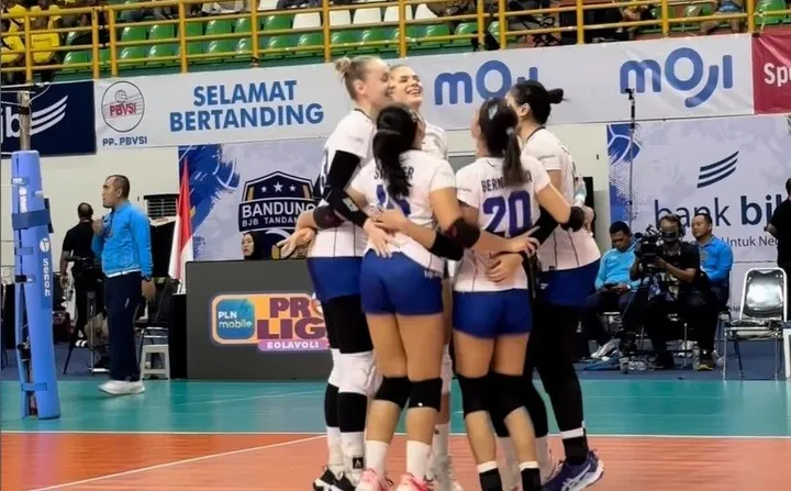 Bandung BJB Tandamata berhasil kalahkan Jakarta Popsivo Polwan di pekan kelima Proliga 2024 putri, Jumat (7/6/2024).