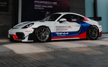Porsche 718 Cayman GT4 RS Clubsport Siap Mengaspal Sirkuit Mandalika