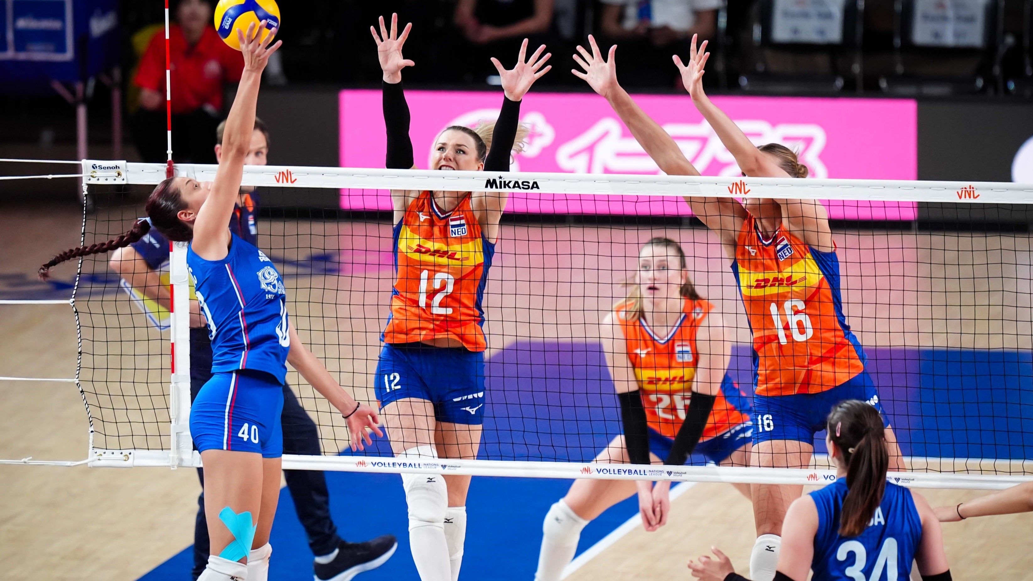 Belanda vs Serbia di VNL 2024