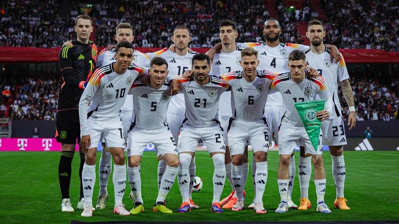 Berikut adalah link live streaming laga Grup A Piala Eropa 2024 antara Swiss vs Jerman yang akan berlangsung Senin (24/6/2024) pukul 02.00 WIB.