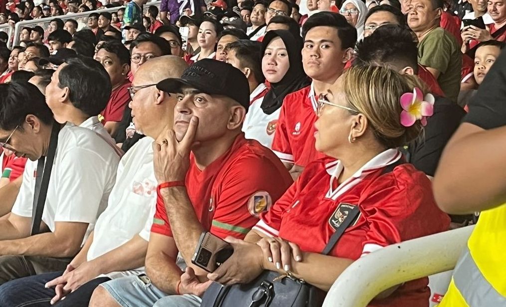 Cristian Gonzales Nonton Timnas Indonesia vs Filipina di Tribun