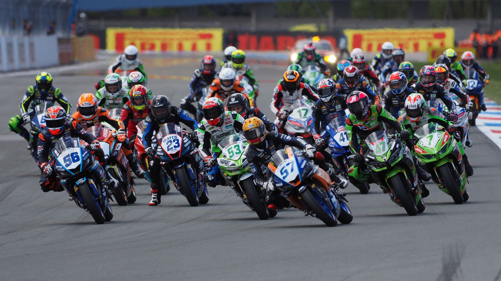 Para pembalap World Supersport 300 atau WorldSSP 300/foto: WorldSBK.