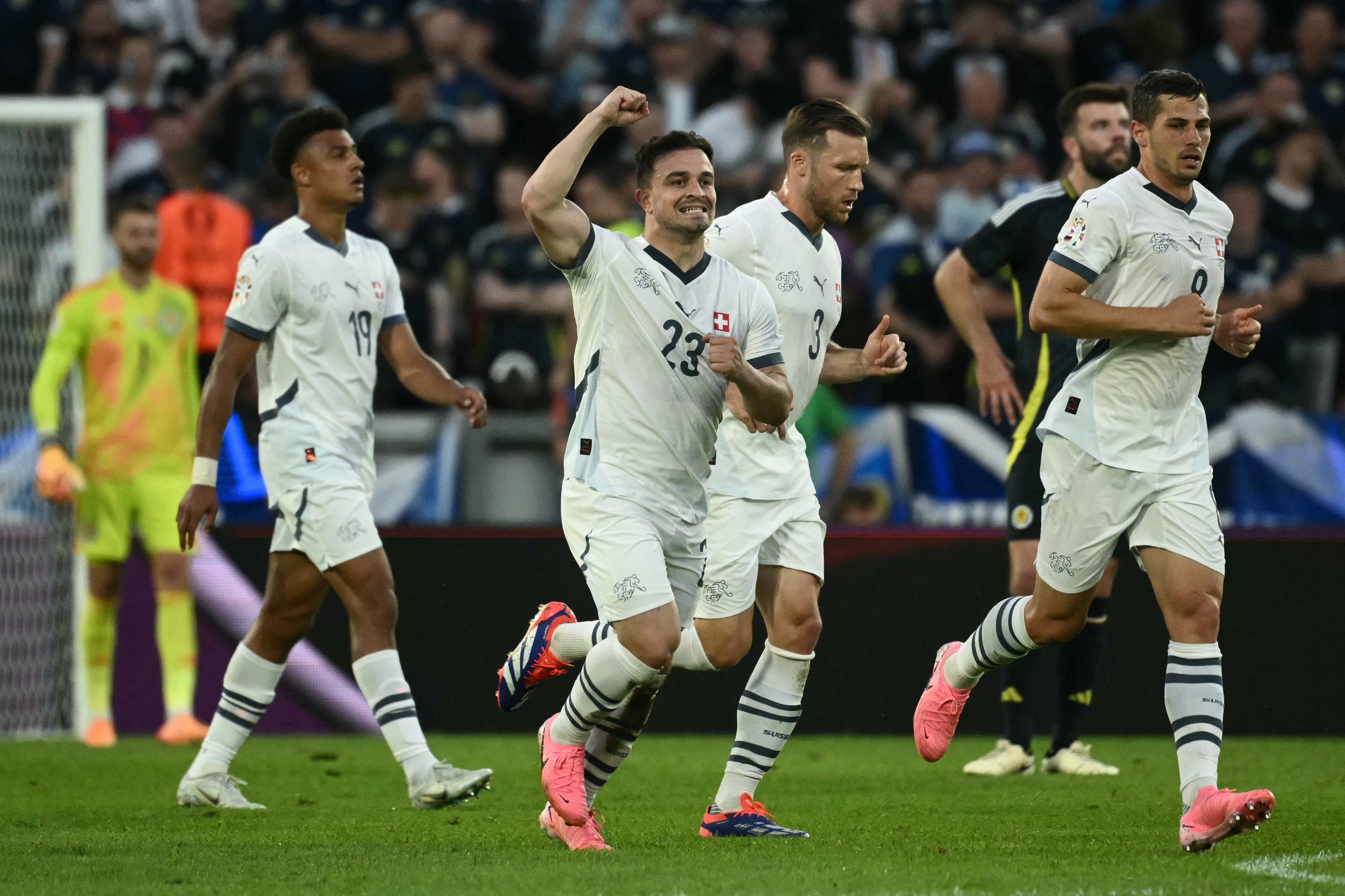 Duel Skotlandia vs Swiss di matchday kedua Grup A Piala Eropa 2024 yang digelar pada Kamis (20/6/2024) dini hari WIB berakhir seri 1-1.