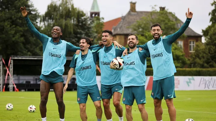 Timnas Portugal latihan Piala Eropa 2024/X SelecaoPortugal