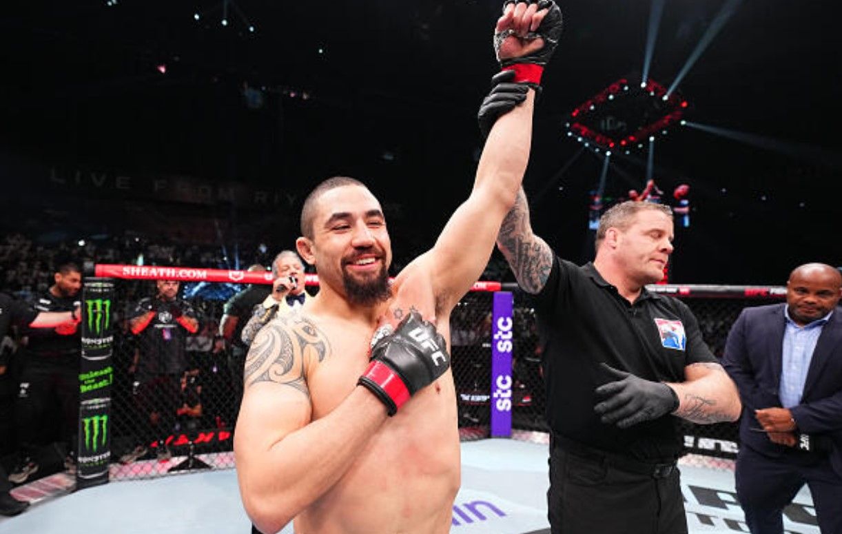 Robert Whittaker kalahkan Ikram Aliskerov di UFC Saudi Arabia, Minggu (23/6/2024) dini hari WIB/foto: UFC.