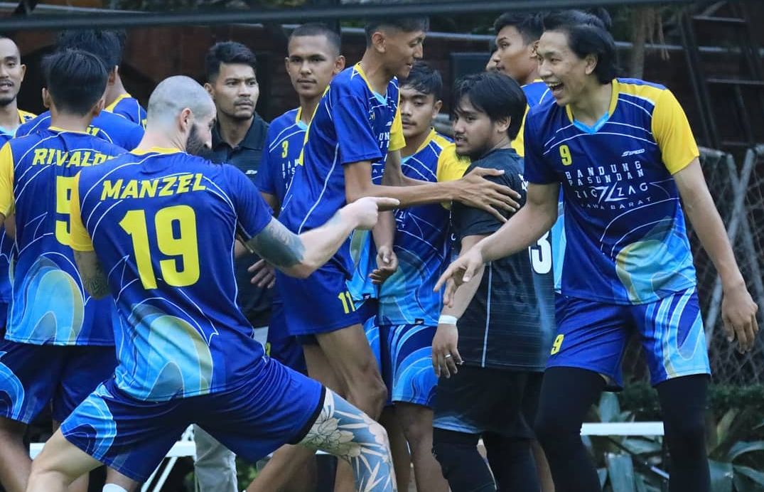 Jeffrey Menzel, pevoli asal Amerika Serikat ajak Farhan Halim main voli tarkam usai Proliga 2024 berakhir/foto: IG Jeffrey Menzel.