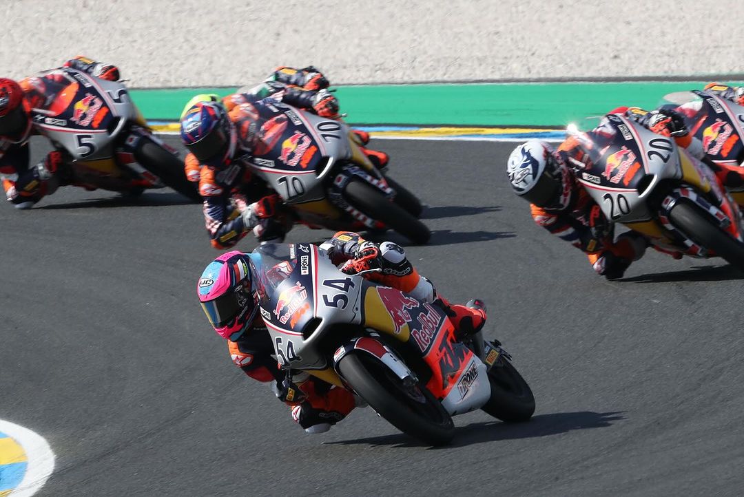 Veda Ega Pratama di Peringkat Delapan Klasemen Red Bull Rookies Cup 2024