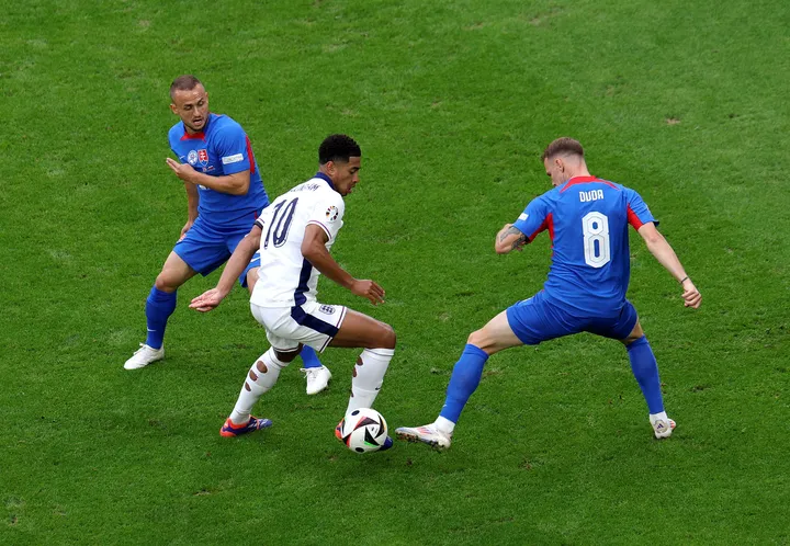 Inggris vs Slovakia di 16 besar Piala Eropa 2024 menyajikan duel penuh drama pada Minggu (30/6/2024) malam WIB usai berakhir dengan skor tipis 2-1.