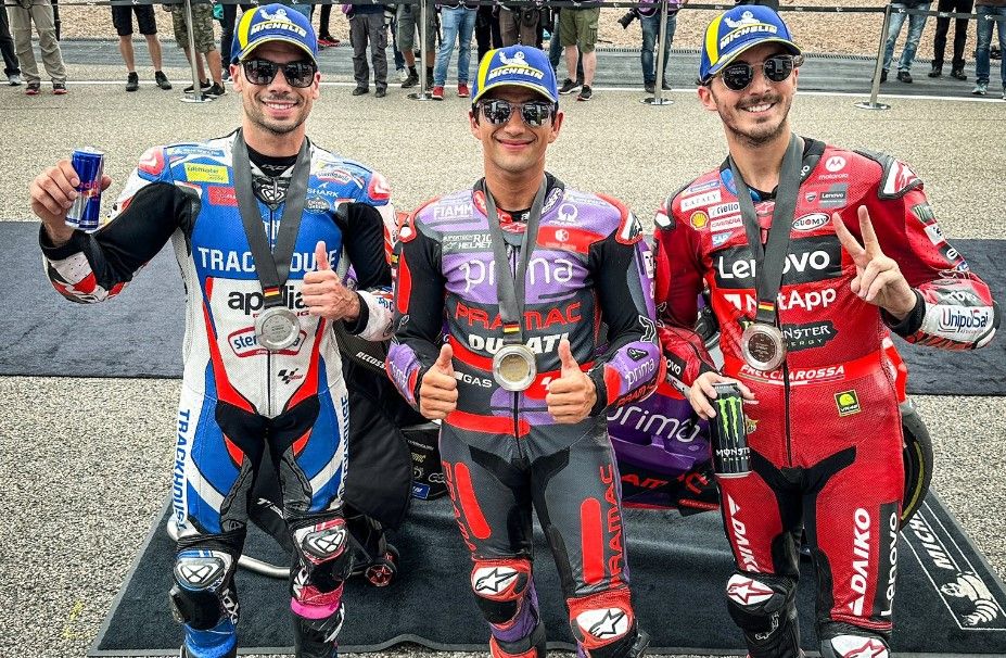 Jorge Martin memenangi sprint race MotoGP Jerman 2024 disusul oleh Miguel Oliveira dan Franceco Bagnaia/foto: MotoGP.