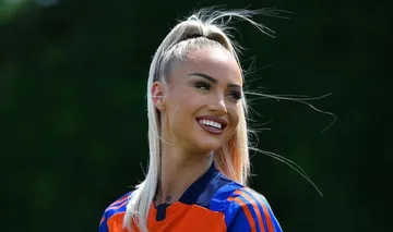 Profil Alisha Lehhman, Pesepakbola Cantik Juventus
