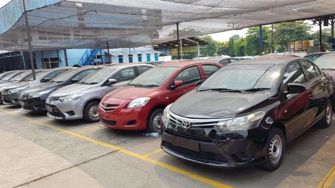 Tren Pasar Mobil Bekas Terus Merangkak Naik 