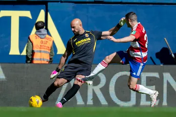 Belum Resmi Diumumkan, Kiper Legendaris Pepe Reina Gabung Latihan Como