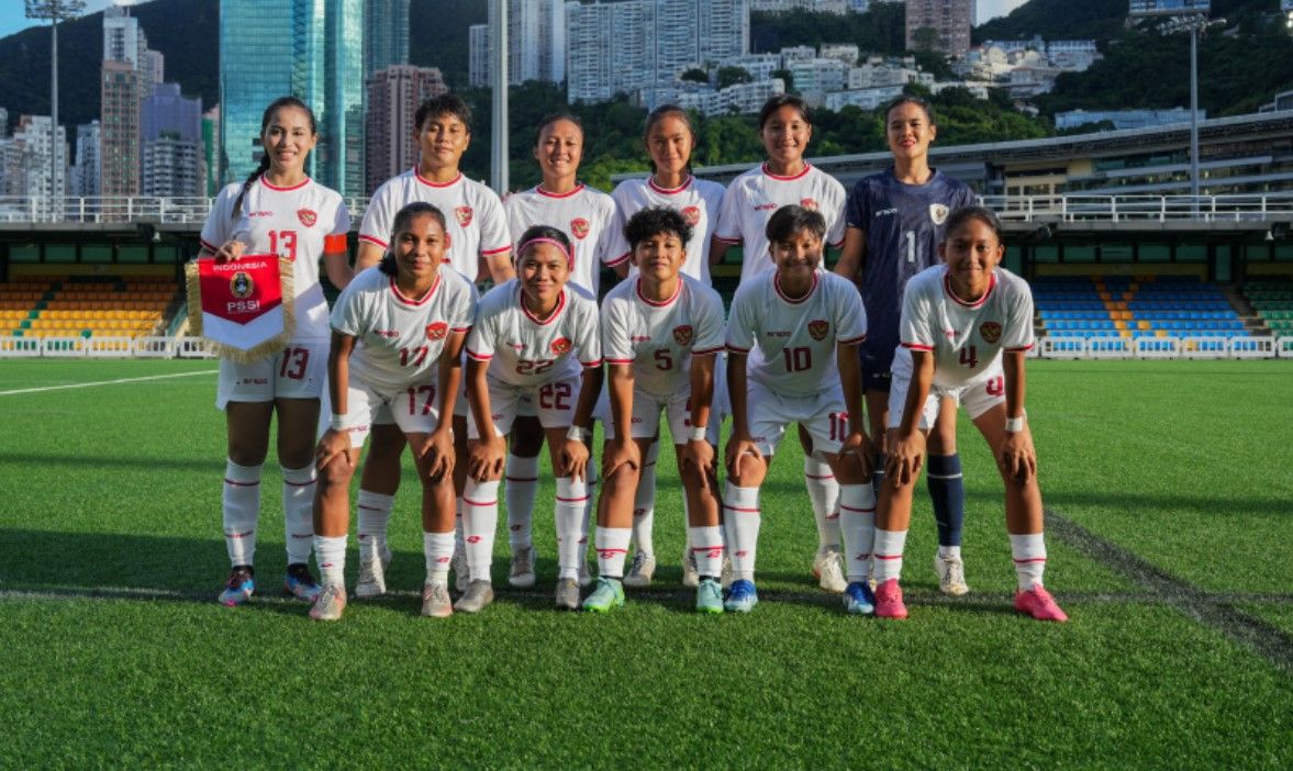 Timnas Putri Indonesia menghadapi Hong Kong pada laga uji coba, Minggu (14/7/2024)/foto: PSSI.