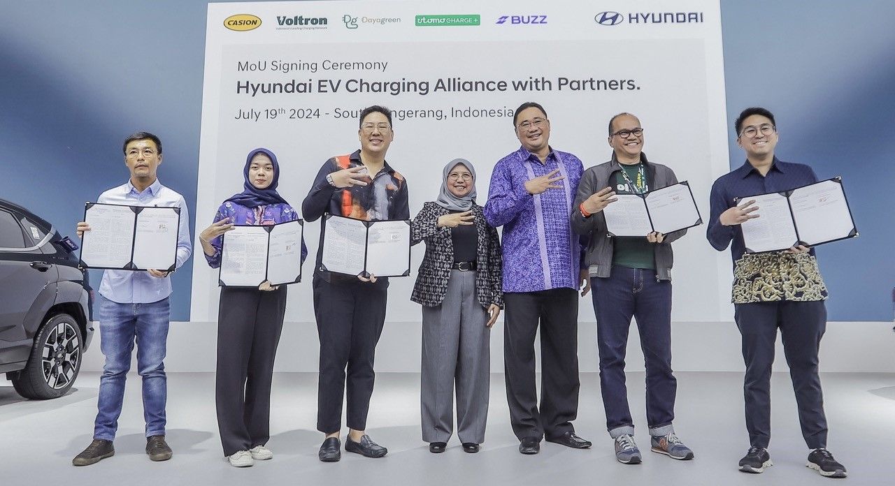 HYUNDAI MOU - dok HMID