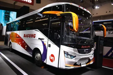 Hino Perkenalkan Bus AK 240 Space Frame