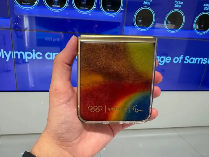 Samsung Z Flip 6 Edisi Khusus Olimpiade Paris 2024