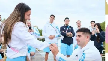 Romantis! Atlet Argentina Lamar Kekasih di Olimpiade Paris 2024