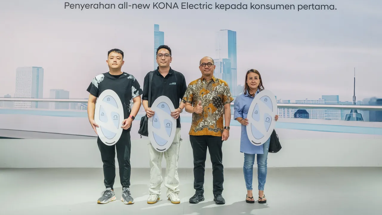 10 Unit All-New Kona Electric Siap Dioperasikan Bluebird di IKN