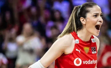 Profil Tugba Senoglu, Pevoli Turki yang Gagal Tampil di Olimpiade