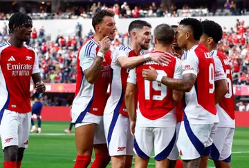 Link Live Streaming Arsenal vs Bolton